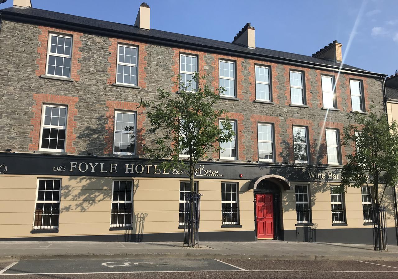 Foyle Hotel Мовілл Екстер'єр фото