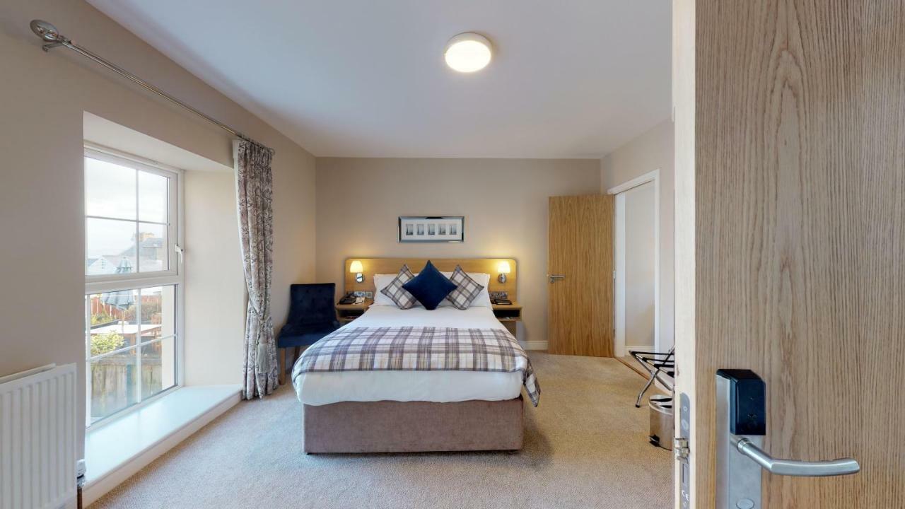 Foyle Hotel Мовілл Екстер'єр фото