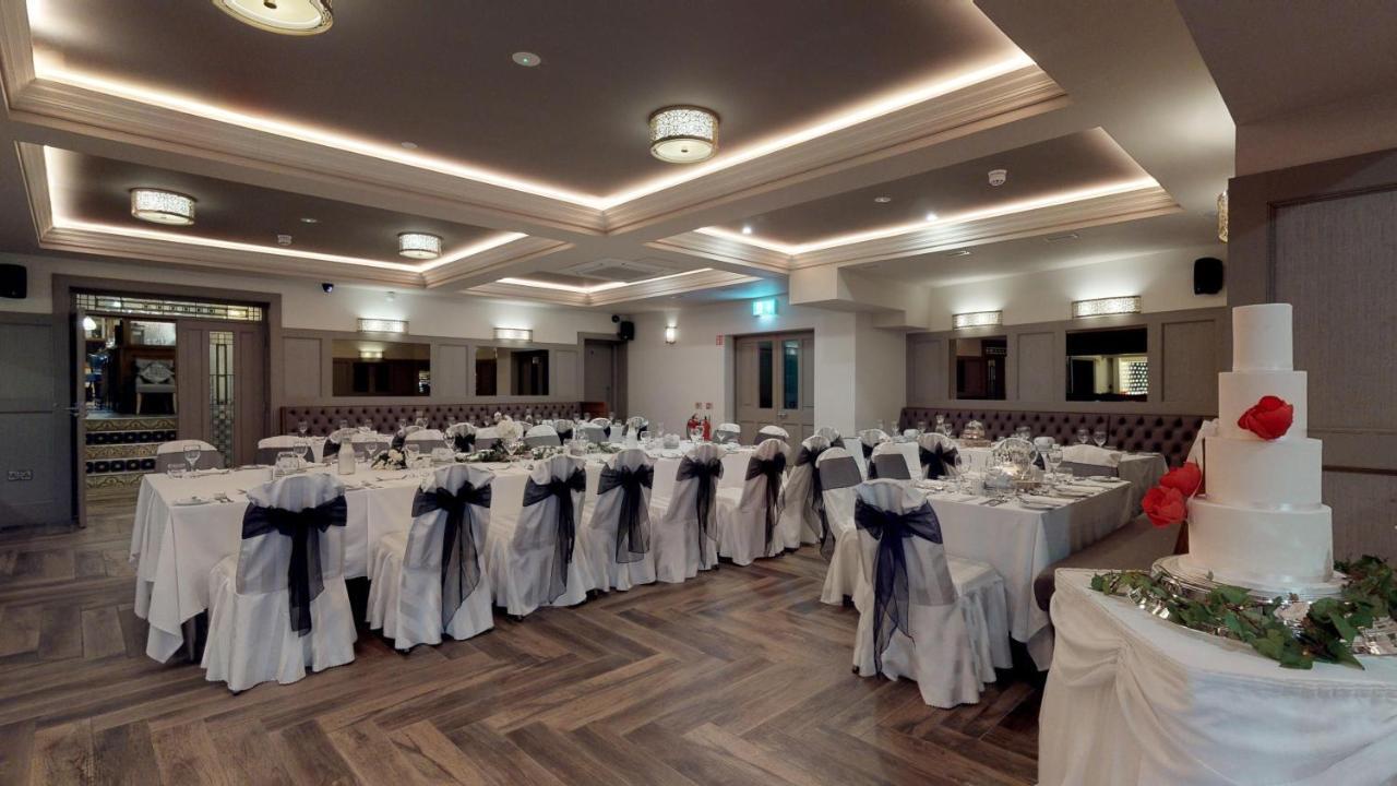 Foyle Hotel Мовілл Екстер'єр фото